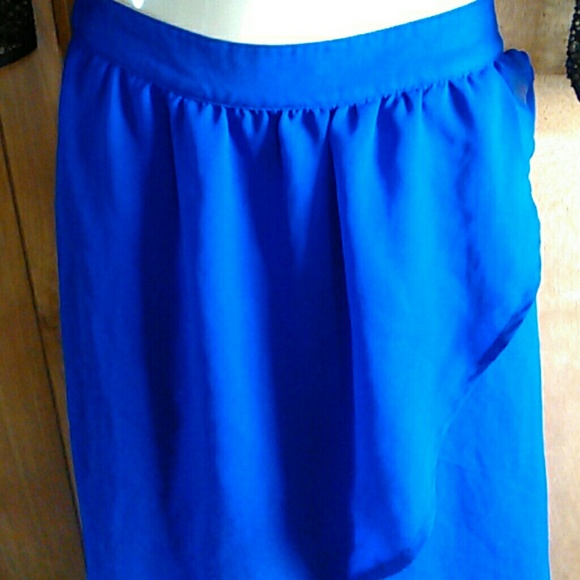 #FREE Charlotte Russe high-low skirt - Picture 3 of 6